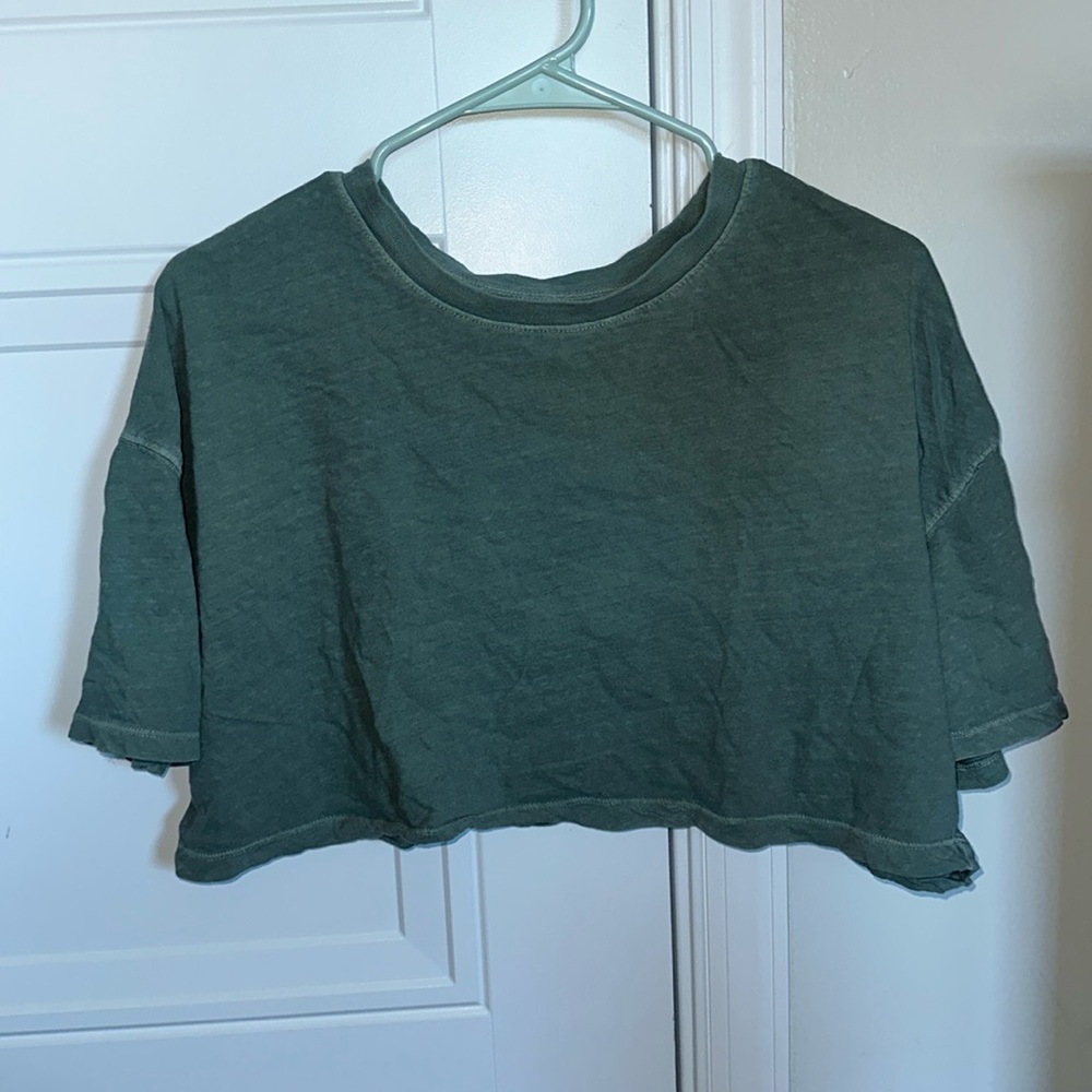 Aeropostale XS green cropped boyfriend tee